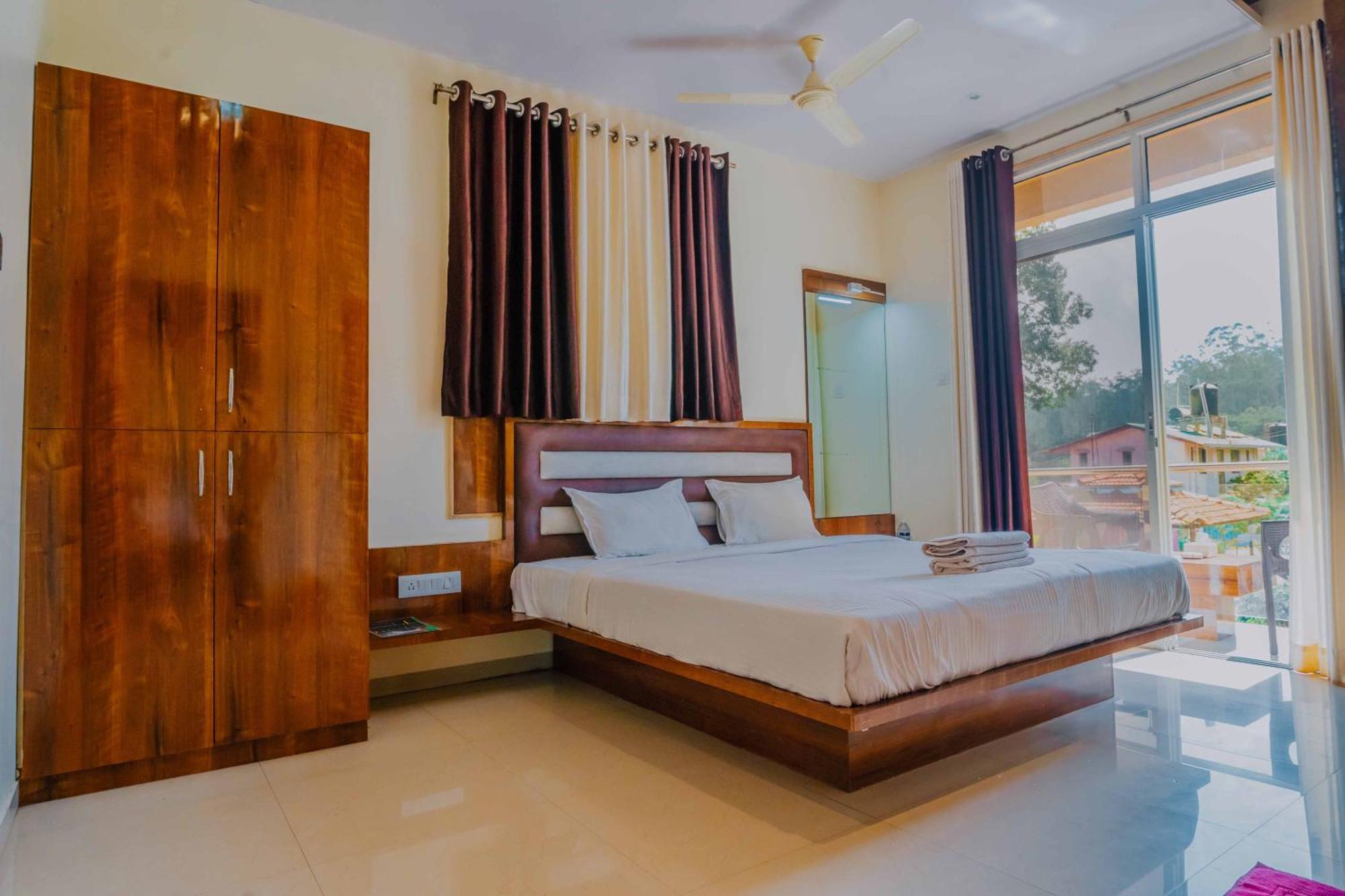 Hotel Oakwood Mahabaleshwar Bilik gambar