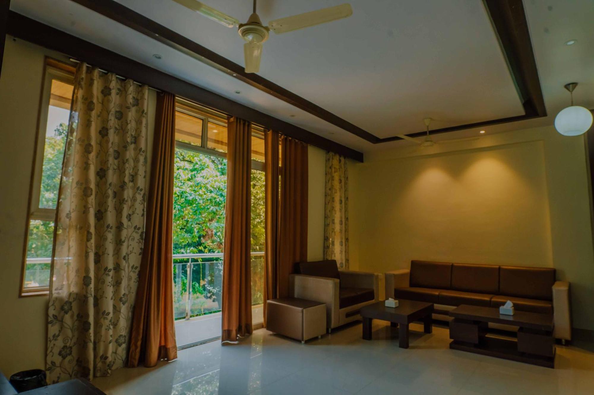 Hotel Oakwood Mahabaleshwar Bilik gambar